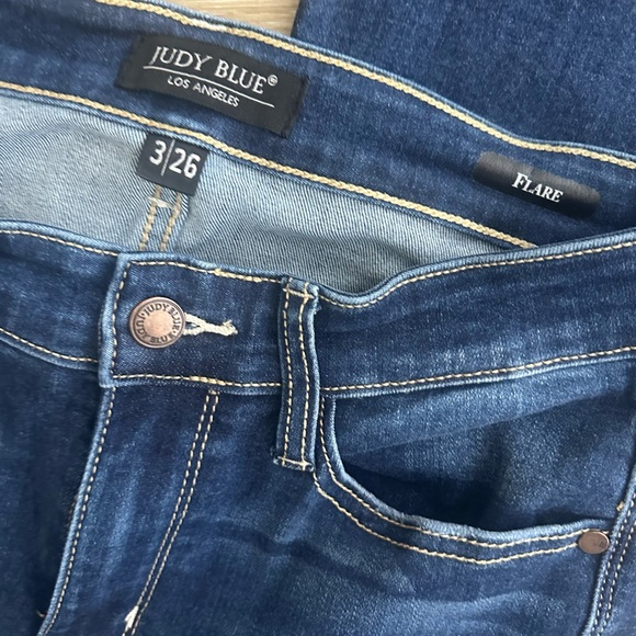 Judy blue flare jeans 3/26 - Picture 4 of 6